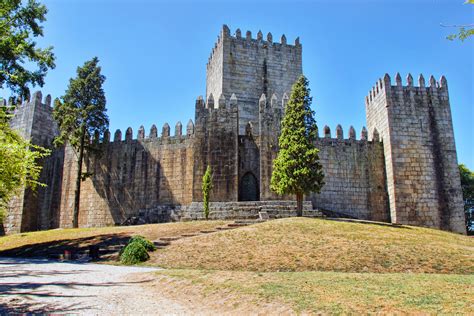 Guimarães .